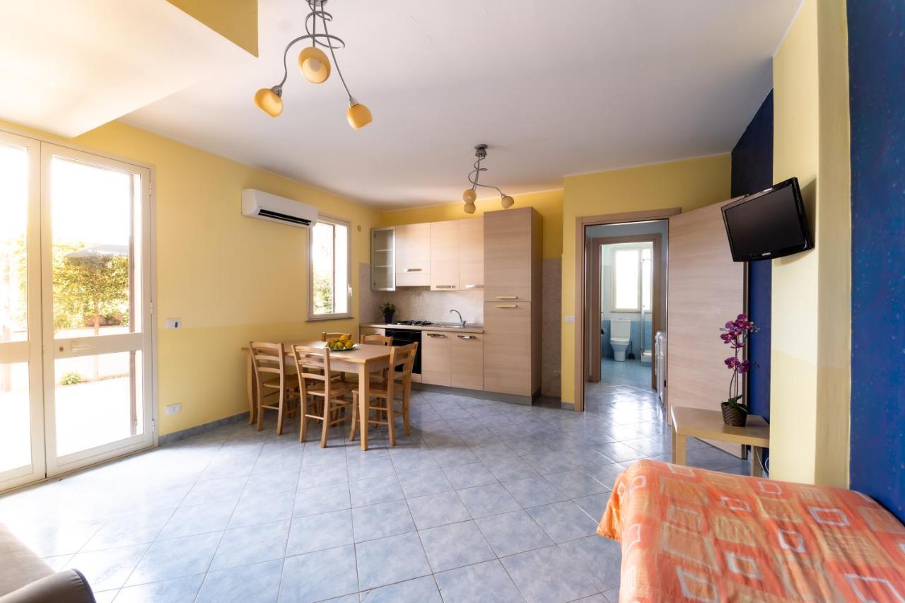 Le Ville Della Contea -Vacation Rentals Mascali Exteriör bild