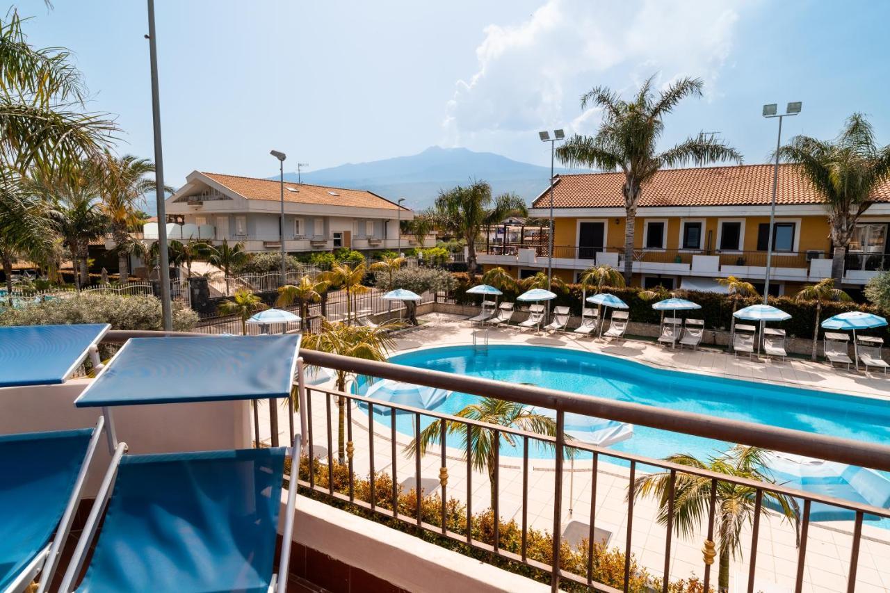 Le Ville Della Contea -Vacation Rentals Mascali Exteriör bild